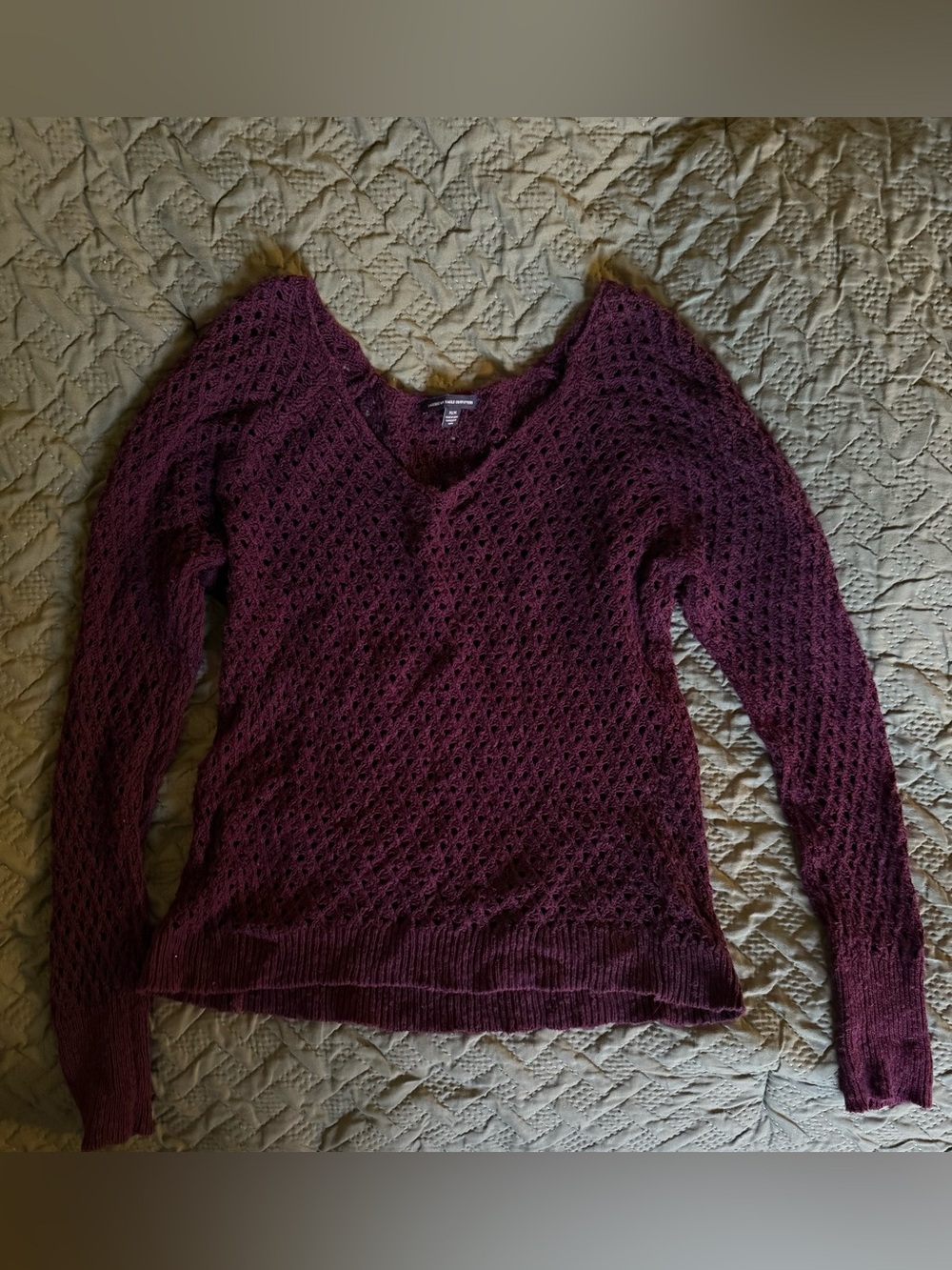 American Eagle Outfitters Open-Knit V-Neck Sweater in Plum